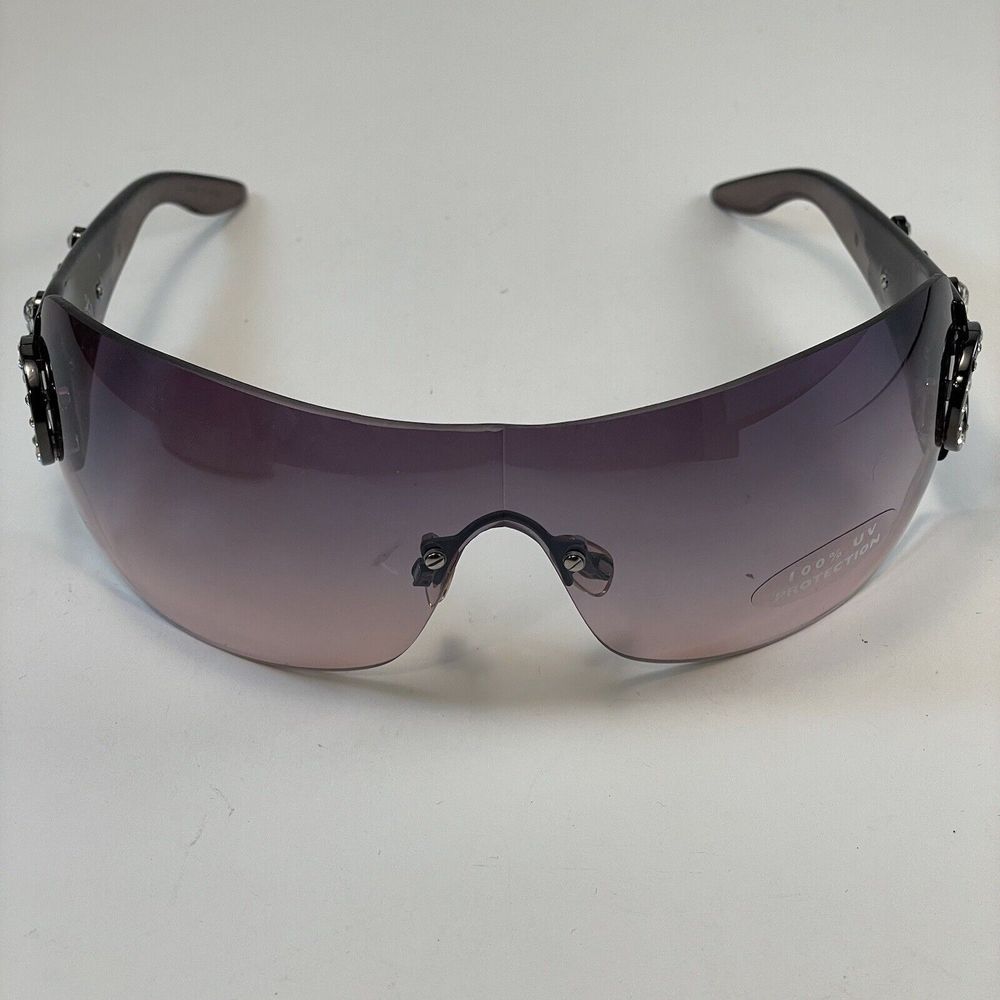 Hot In Hollywood Women’s Sunglasses & Case Purple To Pink Crystal Flower Design - Picture 2 of 14